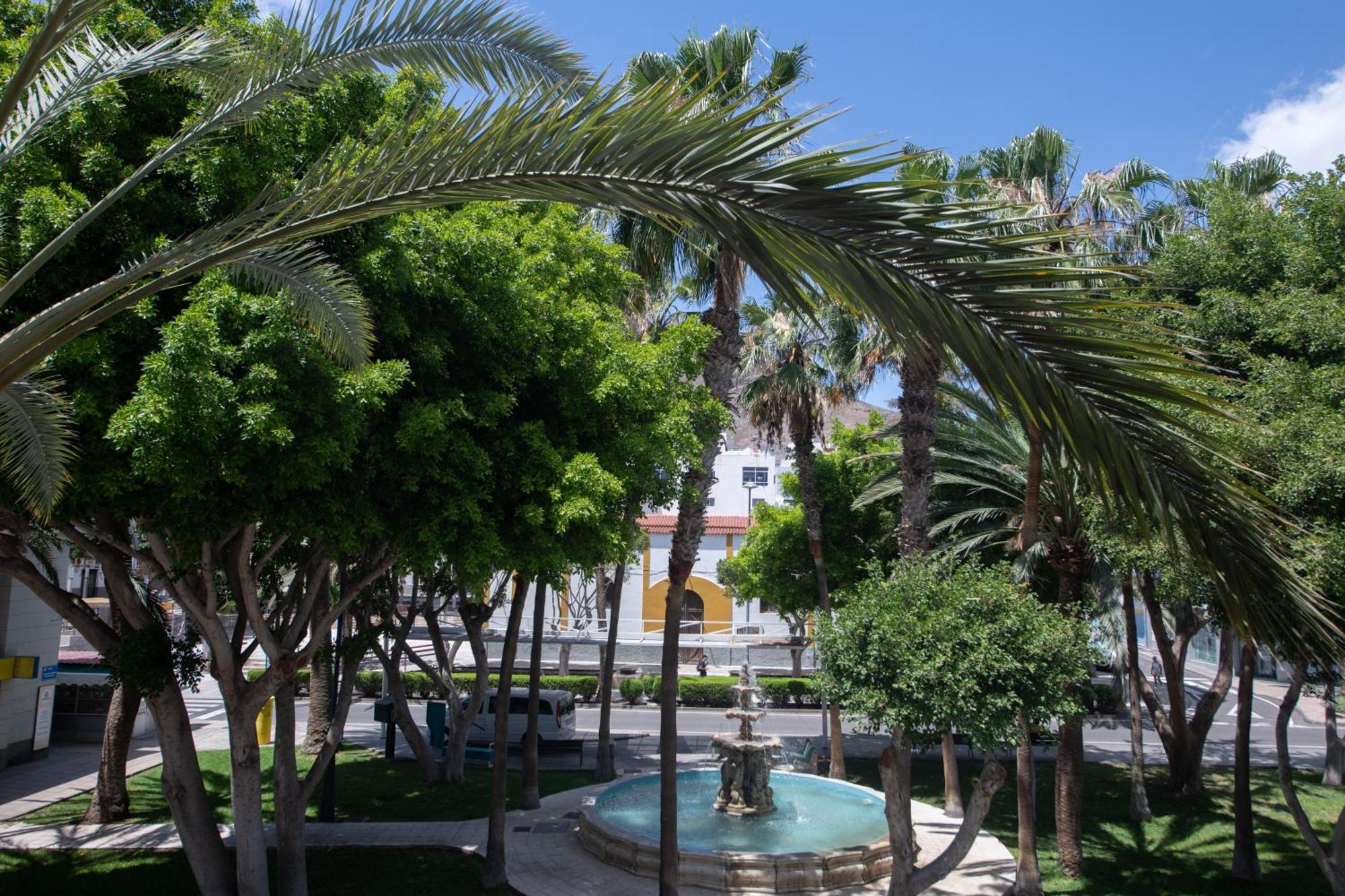 Comfortable Centric Apartment Steps From The Beach グラン・タラハル エクステリア 写真