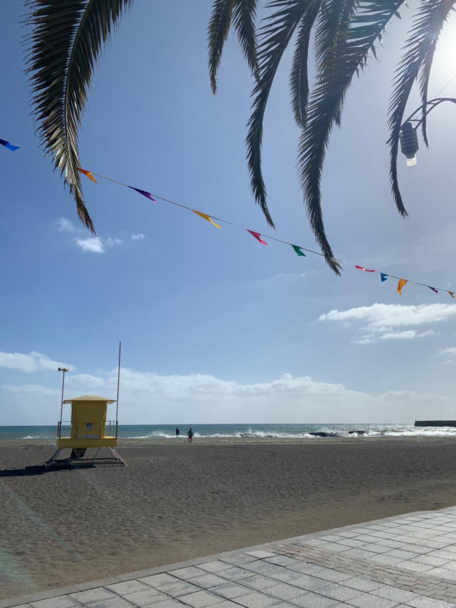Comfortable Centric Apartment Steps From The Beach グラン・タラハル エクステリア 写真